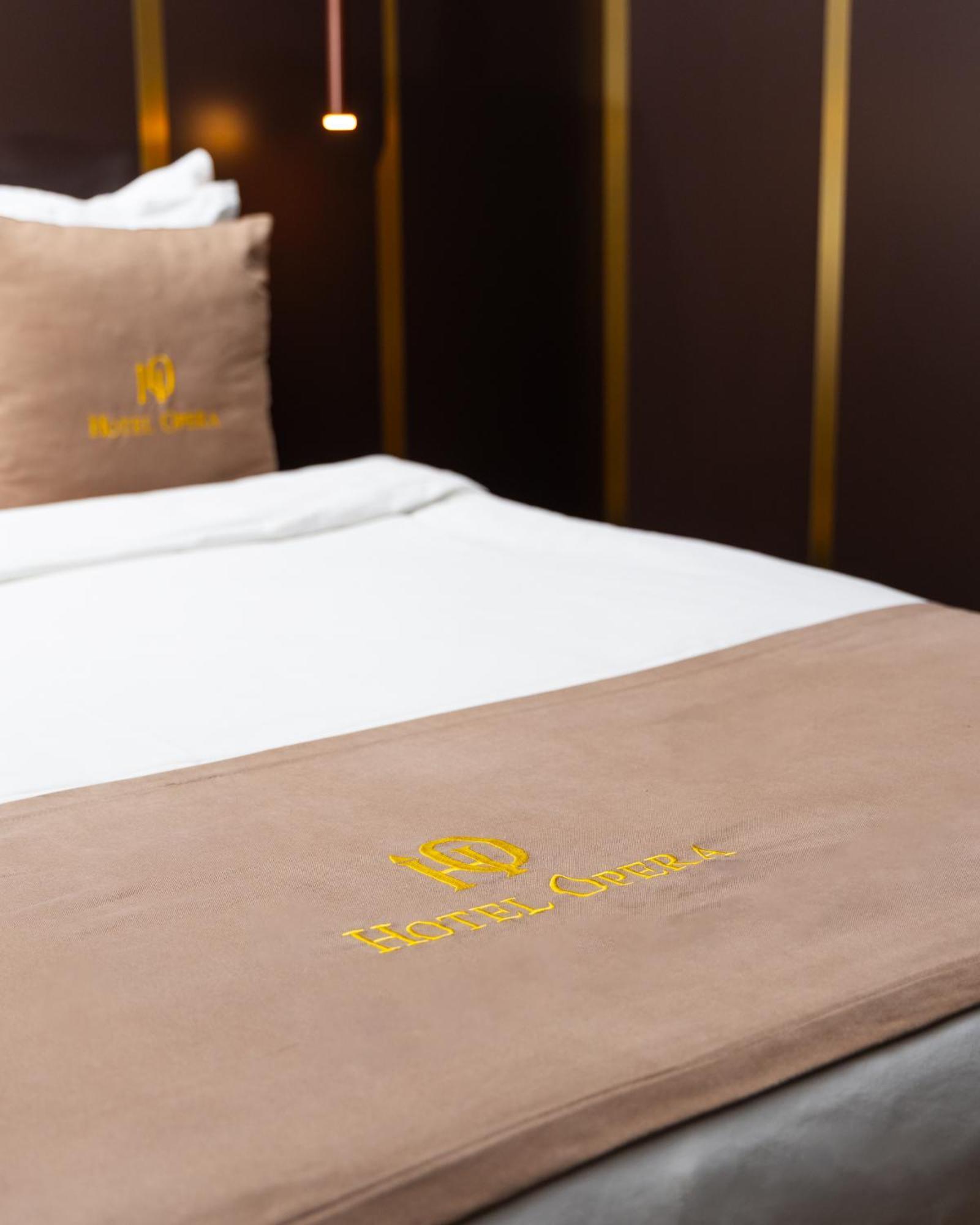 Hotel Opera 普里什蒂纳 外观 照片
