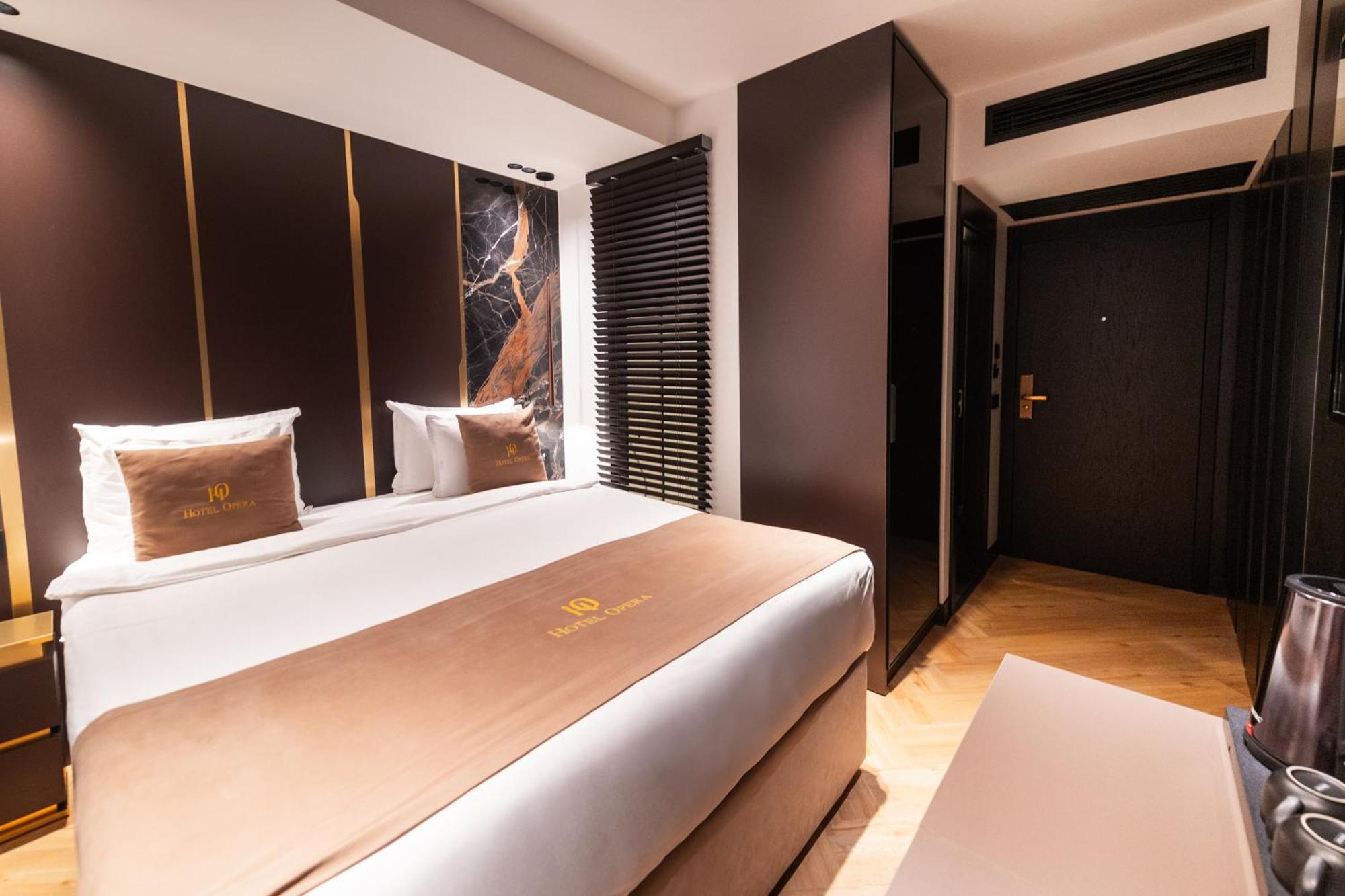 Hotel Opera 普里什蒂纳 外观 照片