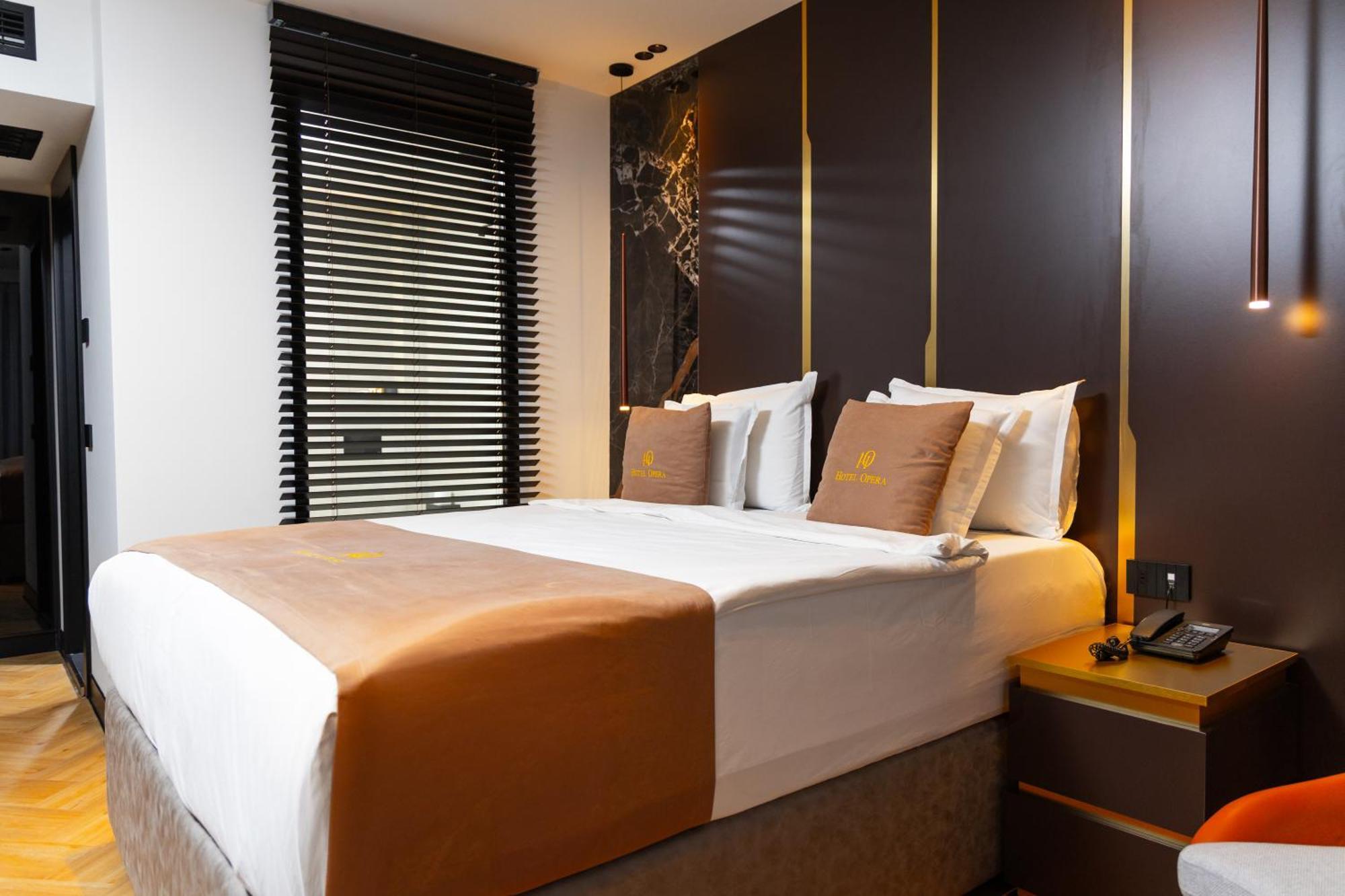 Hotel Opera 普里什蒂纳 外观 照片